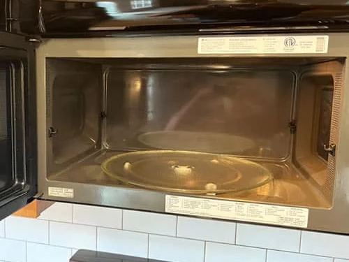 The same microwave cleaned inside